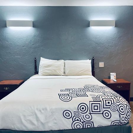 Century 21 Motel Лас Крусес Екстериор снимка