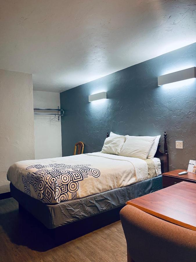 Century 21 Motel Лас Крусес Екстериор снимка