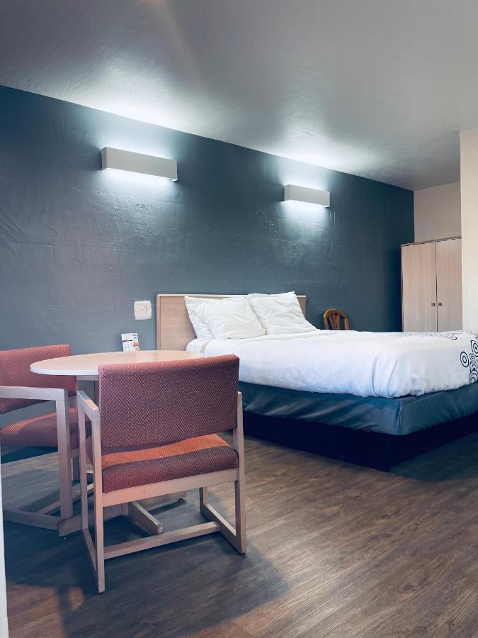 Century 21 Motel Лас Крусес Екстериор снимка